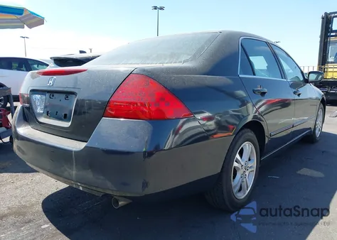 2006 Honda Accord 2.4 Se из США, поврежденный, VIN 1HGCM56346A175484